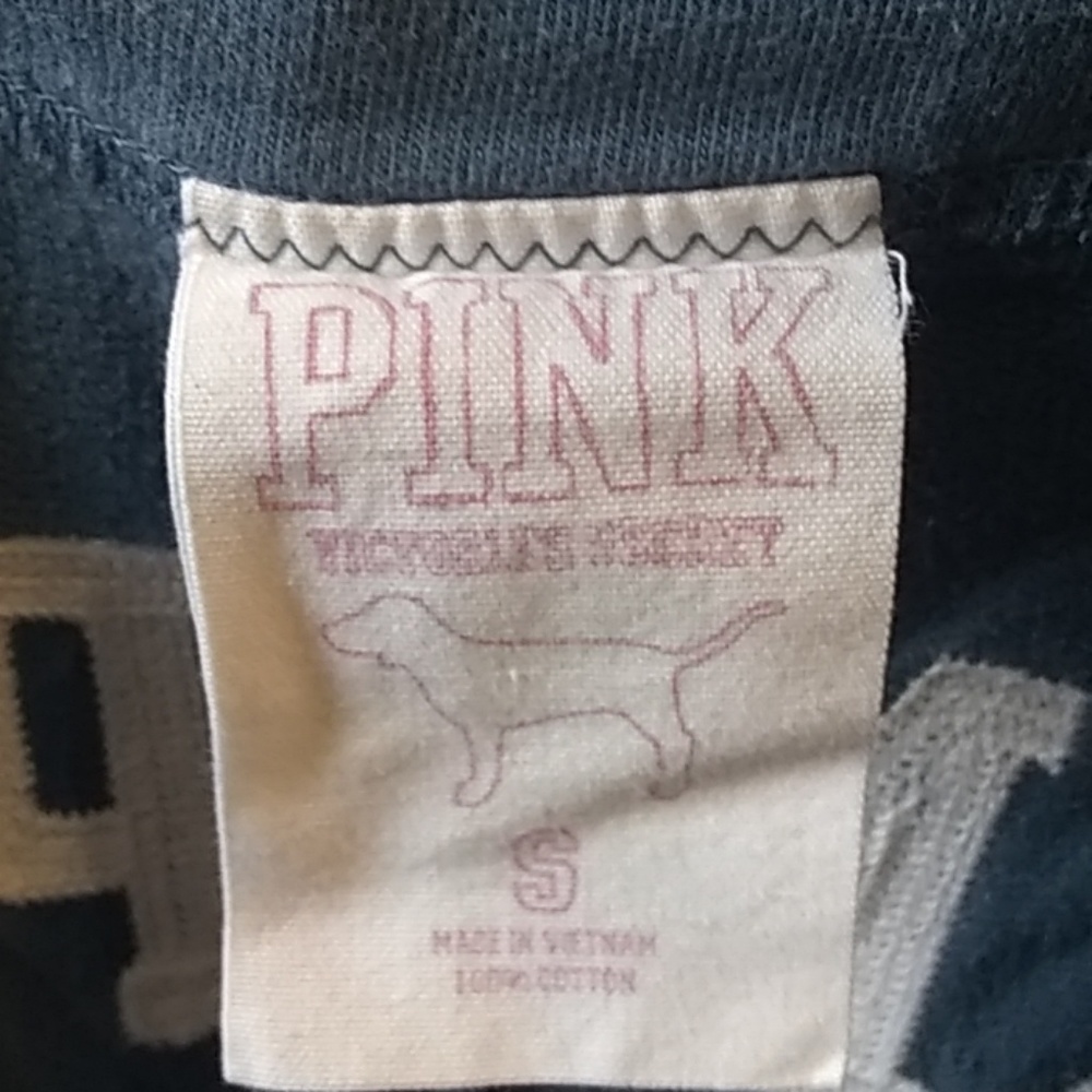 Shorts - Picture 3 of 3